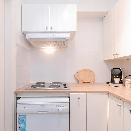 Cozy Classic With Parking In Center Appartamento Knokke-Heist